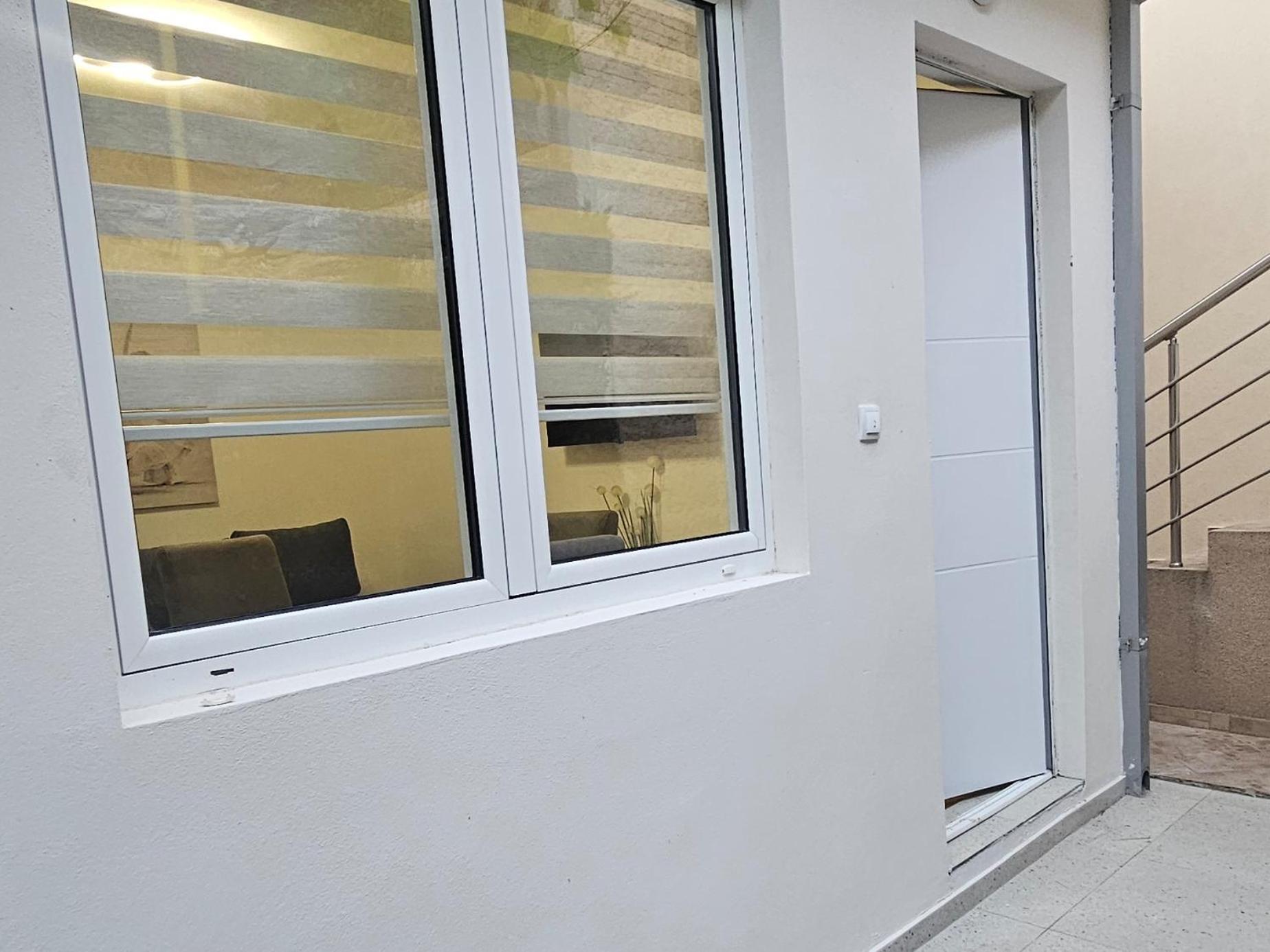 Dika Apartment Bar Exterior photo